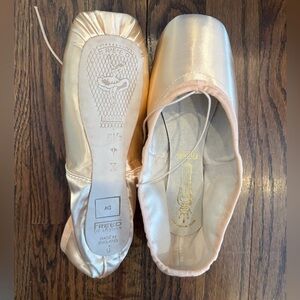 Freed of London Pointe shoes